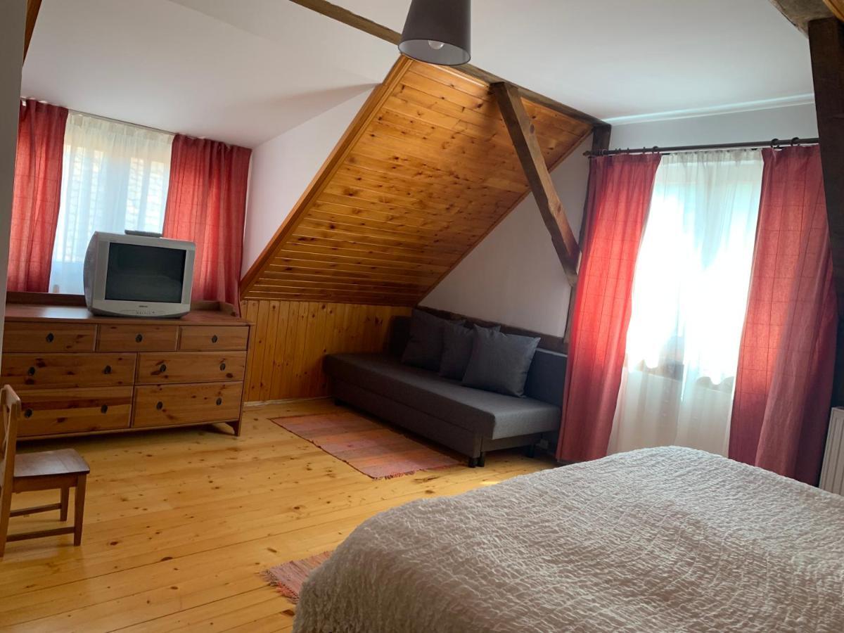 Casa Veche “Old House” Villa Сибил Екстериор снимка
