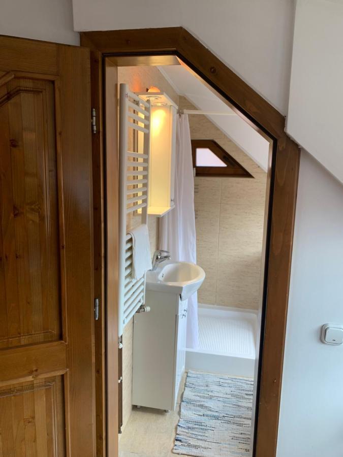 Casa Veche “Old House” Villa Сибил Екстериор снимка