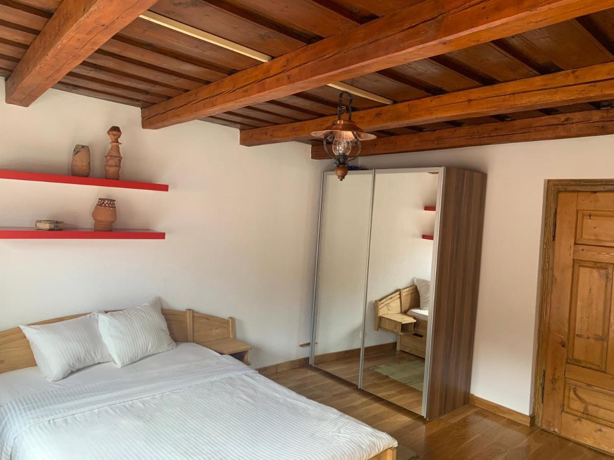 Casa Veche “Old House” Villa Сибил Екстериор снимка