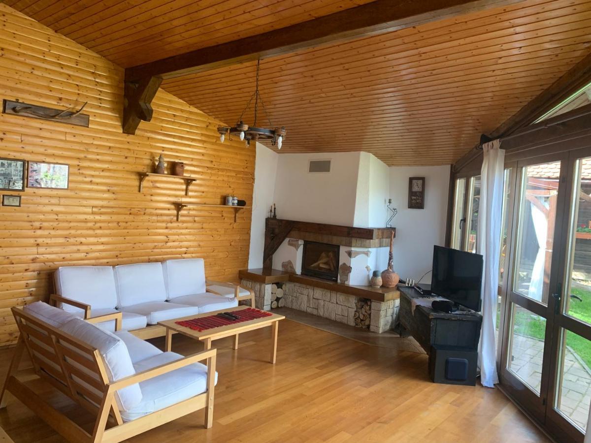Casa Veche “Old House” Villa Сибил Екстериор снимка